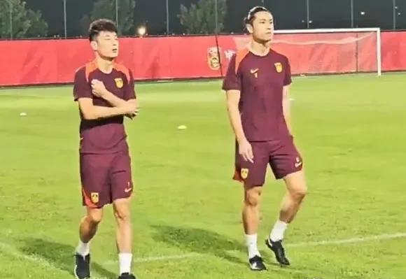 武磊开场5分钟连进两球，姆巴佩防线形同虚设！
